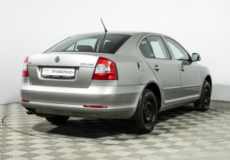 Подержанный автомобиль Skoda Octavia Liftback 2011 года (5 фото)