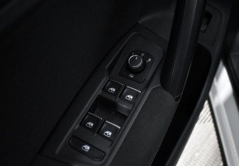 Подержанный автомобиль Volkswagen Tiguan 2017 года (10 фото)