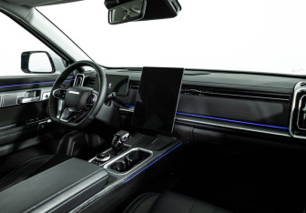Подержанный автомобиль Jaecoo J7 2024 года (9 фото)