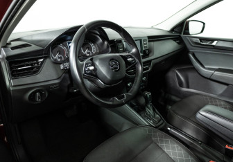 Подержанный автомобиль Skoda Rapid Liftback 2021 года (11 фото)
