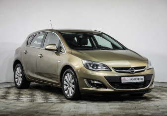 Подержанный автомобиль Opel Astra Hatchback 2013 года (3 фото)