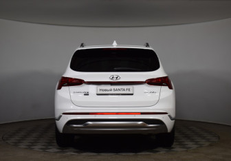 Новый Hyundai Santa Fe 2025 (4 фото)