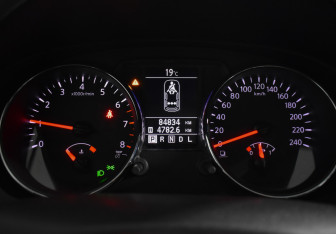 Подержанный автомобиль Nissan Qashqai 2012 года (22 фото)