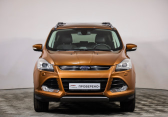 Подержанный автомобиль Ford Kuga 2015 года (2 фото)