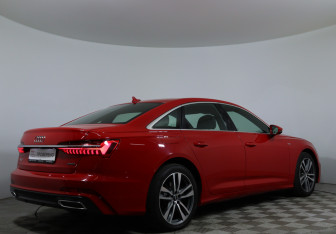 Подержанный автомобиль Audi A6 Sedan 2019 года (5 фото)