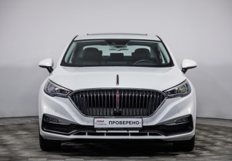 Подержанный автомобиль Hongqi H5 2022 года (2 фото)