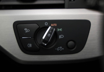 Подержанный автомобиль Audi A5 Liftback 2021 года (26 фото)