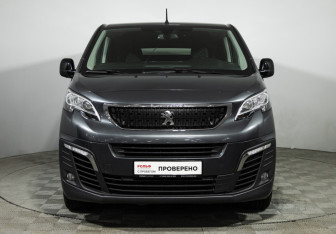 Подержанный автомобиль Peugeot Traveller 2020 года (2 фото)