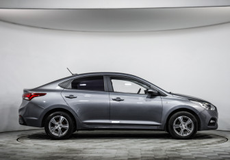Подержанный автомобиль Hyundai Solaris Sedan 2019 года (4 фото)