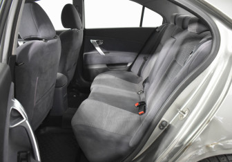 Подержанный автомобиль Nissan Primera Sedan 2006 года (11 фото)