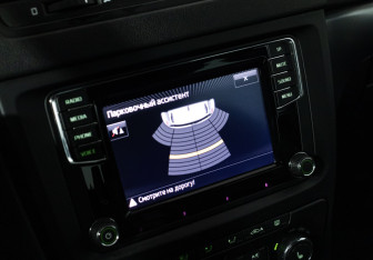 Подержанный автомобиль Skoda Yeti 2015 года (15 фото)