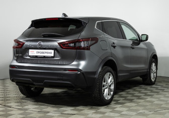 Подержанный автомобиль Nissan Qashqai 2021 года (5 фото)