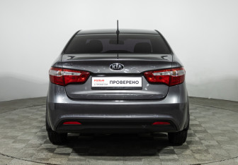 Подержанный автомобиль Kia Rio Sedan 2014 года (6 фото)