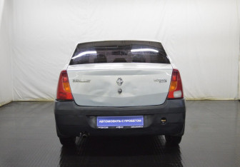 Подержанный автомобиль Renault Logan Sedan 2009 года (6 фото)