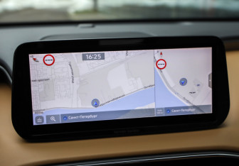 Подержанный автомобиль Hyundai Santa Fe 2022 года (16 фото)