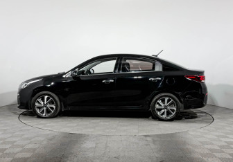 Подержанный автомобиль Kia Rio Sedan 2020 года (8 фото)