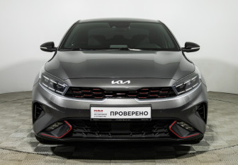 Подержанный автомобиль Kia Cerato Sedan 2022 года (2 фото)