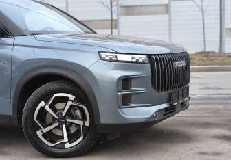 Подержанный автомобиль Jaecoo J7 2023 года (8 фото)