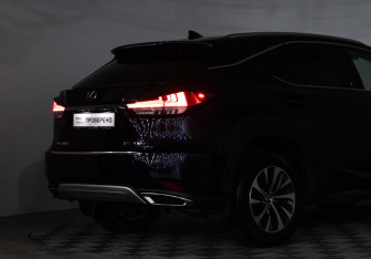 Подержанный автомобиль Lexus RX 2021 года (26 фото)