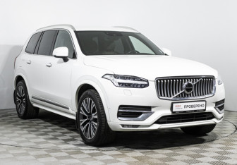 Подержанный автомобиль Volvo XC90 2020 года (3 фото)