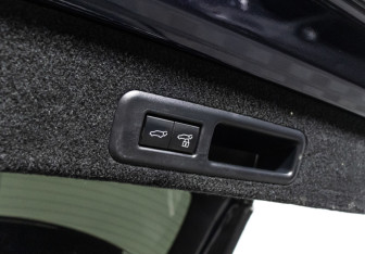 Подержанный автомобиль Lexus RX 2021 года (24 фото)