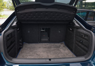 Подержанный автомобиль Skoda Superb Liftback 2022 года (29 фото)