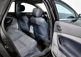 Подержанный автомобиль Ford Mondeo Sedan 2008 года (12 фото)