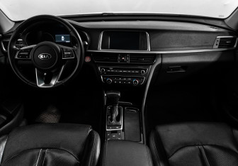 Подержанный автомобиль Kia Optima Sedan 2018 года (14 фото)