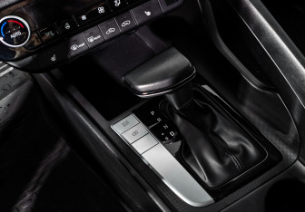 Подержанный автомобиль Hyundai Elantra Sedan 2021 года (11 фото)