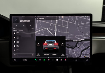 Подержанный автомобиль Tesla Model X 2023 года (24 фото)