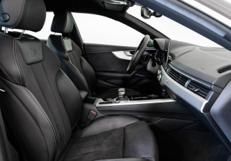 Подержанный автомобиль Audi A5 Liftback 2021 года (29 фото)