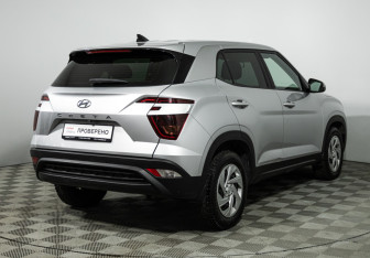 Подержанный автомобиль Hyundai Creta 2021 года (5 фото)