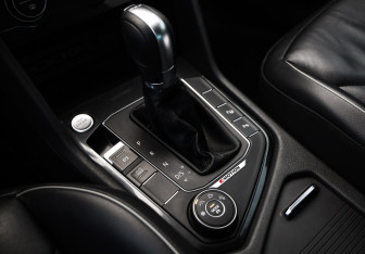 Подержанный автомобиль Volkswagen Tiguan 2019 года (19 фото)