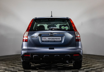 Подержанный автомобиль Honda CR-V 2008 года (6 фото)
