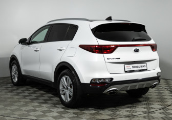 Подержанный автомобиль Kia Sportage 2018 года (7 фото)