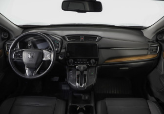 Подержанный автомобиль Honda CR-V 2018 года (9 фото)