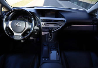 Подержанный автомобиль Lexus RX 2014 года (8 фото)