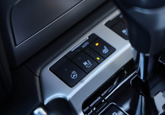 Подержанный автомобиль Toyota Land Cruiser Suv 2019 года (18 фото)