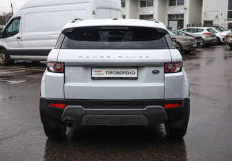 Подержанный автомобиль Land Rover Range Rover Evoque 2015 года (5 фото)