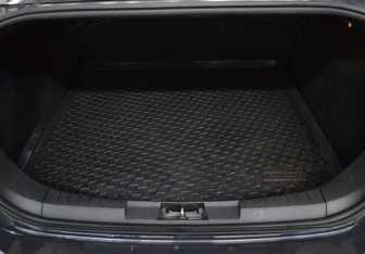 Подержанный автомобиль Ford Focus Sedan 2010 года (15 фото)