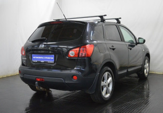 Подержанный автомобиль Nissan Qashqai 2007 года (5 фото)