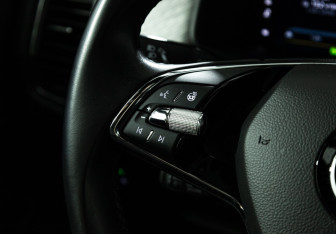 Подержанный автомобиль Skoda Kodiaq 2022 года (16 фото)