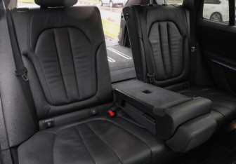 Подержанный автомобиль BMW X5 2019 года (34 фото)