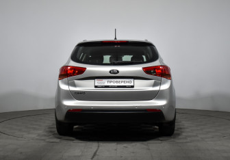 Подержанный автомобиль Kia Ceed Wagon 2015 года (6 фото)