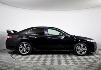 Подержанный автомобиль Honda Accord Sedan 2011 года (6 фото)