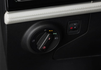 Подержанный автомобиль Jetta VS7 2023 года (20 фото)