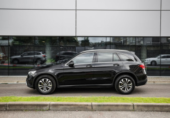 Подержанный автомобиль Mercedes-Benz GLC Coupe 2020 года (9 фото)