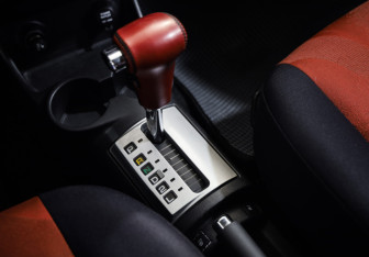 Подержанный автомобиль Hyundai Getz 2005 года (14 фото)