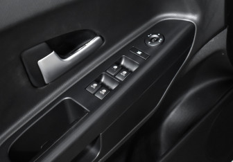 Подержанный автомобиль Kia Ceed Hatchback 2008 года (10 фото)