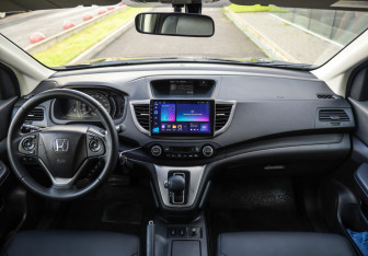 Подержанный автомобиль Honda CR-V 2013 года (11 фото)